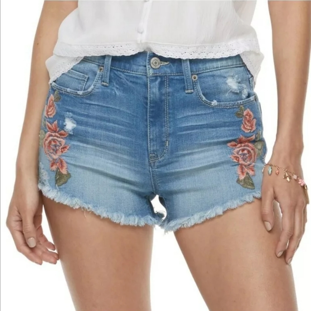 Mudd FLX Stretch High-Rise Shortie